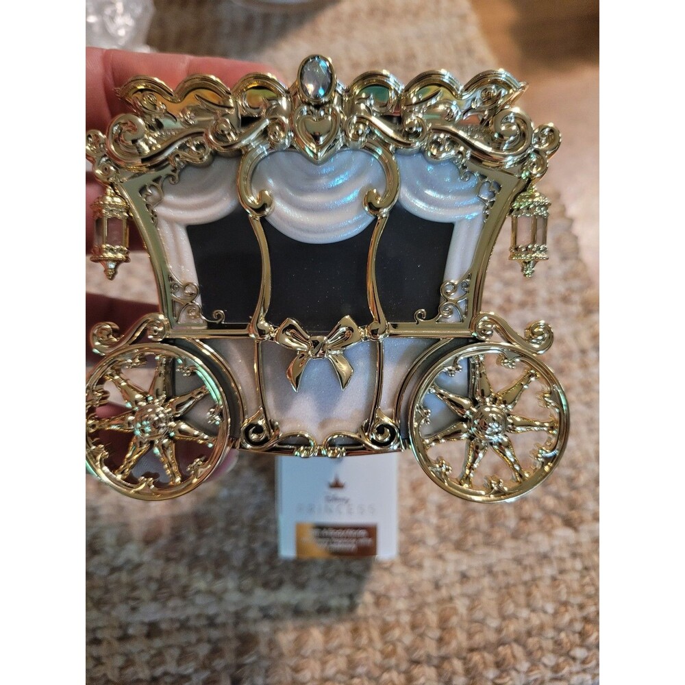 Disney Princess Carriage Projector Nightlight/Projector Wallflower Plug